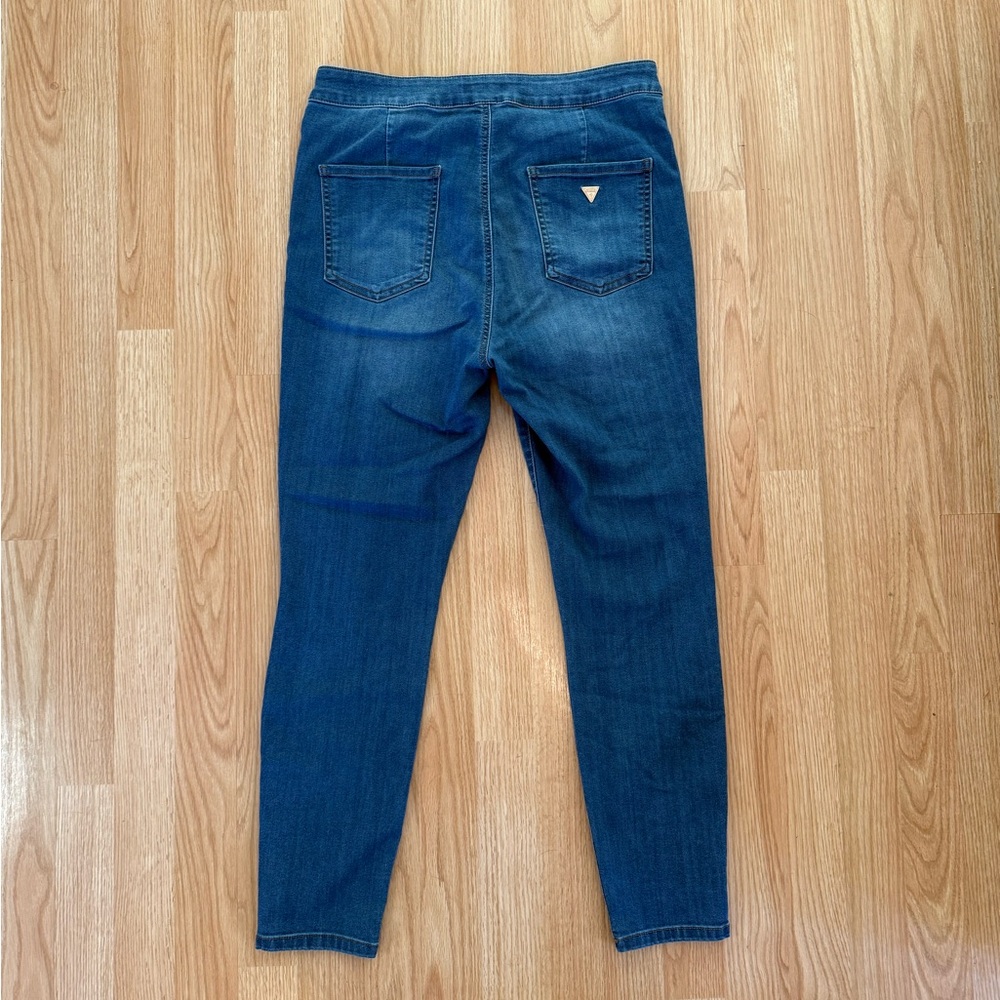 Guess High Rise Blue Jeans - Picture 7 of 11